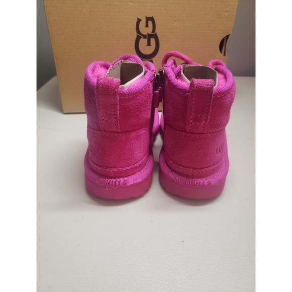 Girl's Boots UGG Kids Neumel II (Toddler/Little Kid) Size 11. - Picture 5 of 6